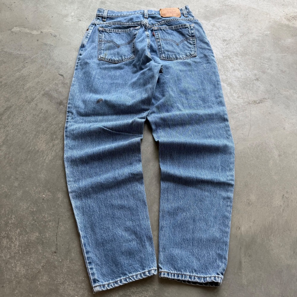 Vintage Levis 550 Relaxed Fit Tapered Leg Blue Denim Jeans Womens 12 Medium Wash